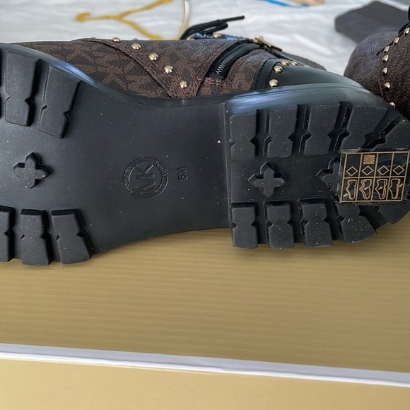 Michael Kors Bootie - Picture 3 of 4